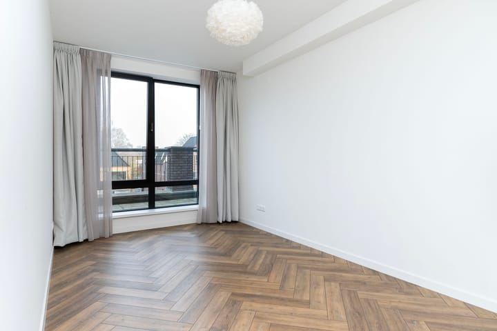 Foto 21 van Stuijvenburchstraat 143-D