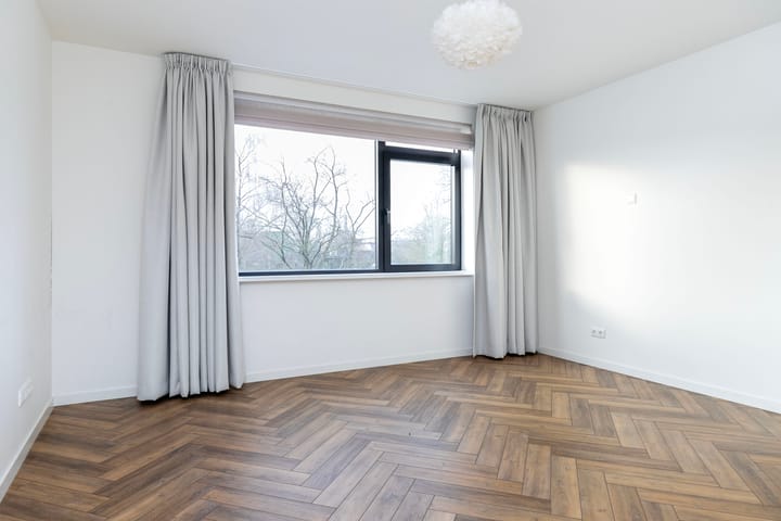 Foto 25 van Stuijvenburchstraat 143-D