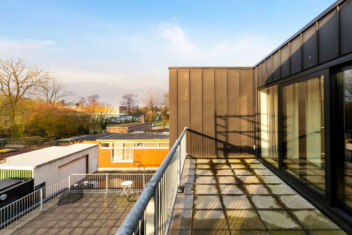 Foto 27 van Stuijvenburchstraat 143-D