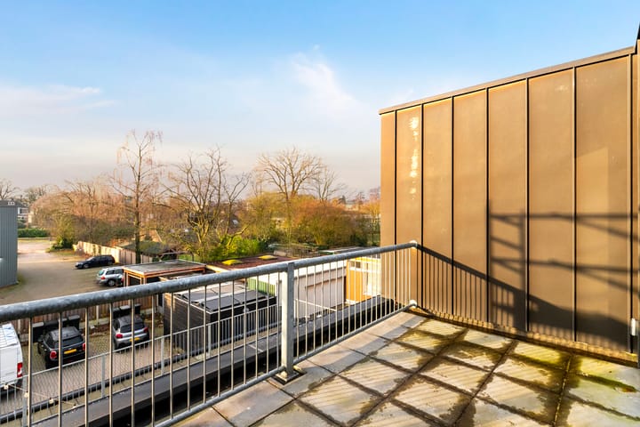 Foto 28 van Stuijvenburchstraat 143-D