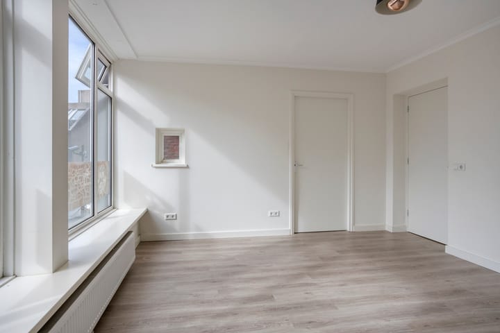 Foto 16 van Willemstraat 64-A