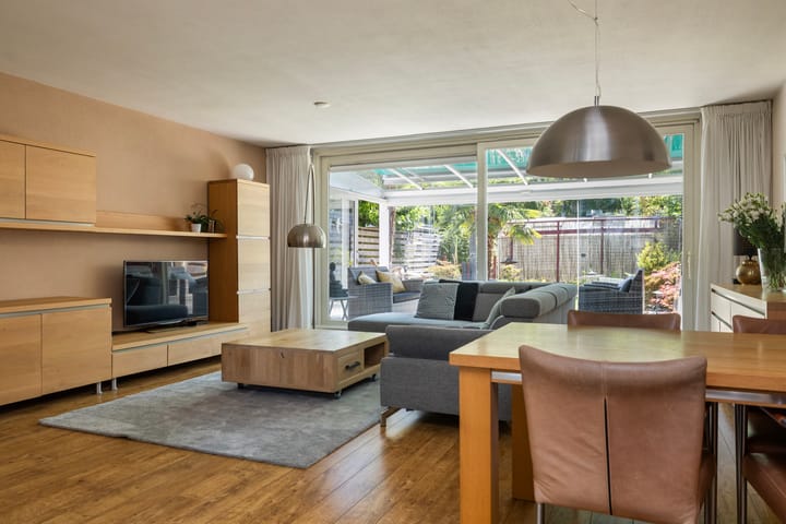 Foto 10 van Erasmusstraat 62