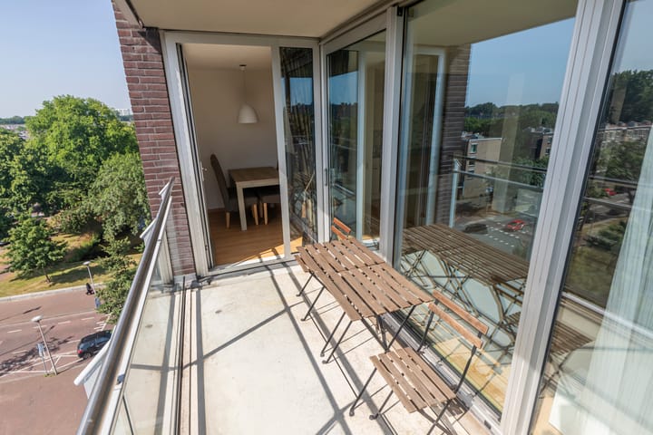 Foto 14 van Leyweg 1300-B