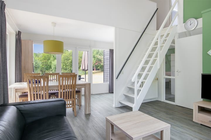 Foto 13 van De Bloemert 1-47