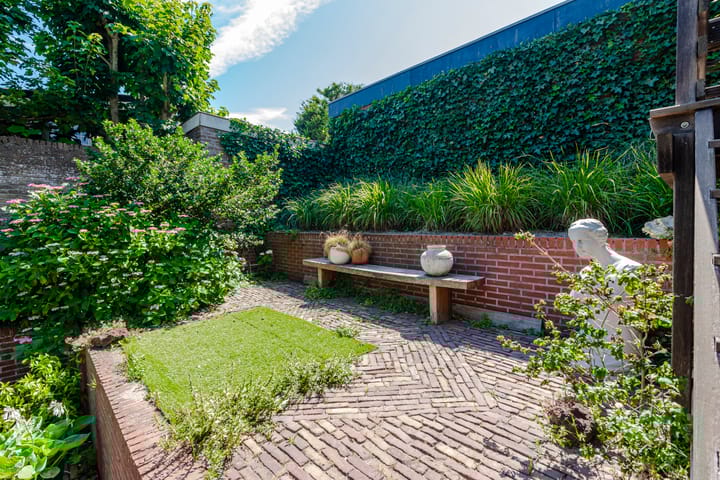 Foto 29 van Brederodestraat 73