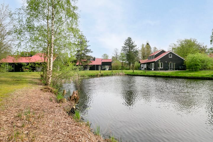 Foto 40 van De Bloemert 1-47