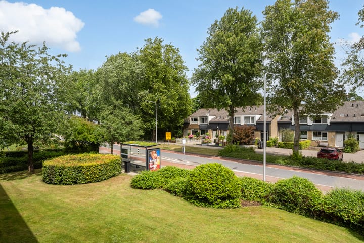 Photo 3 of Greuns 24