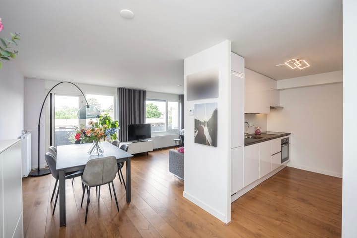 Photo 7 of Greuns 24