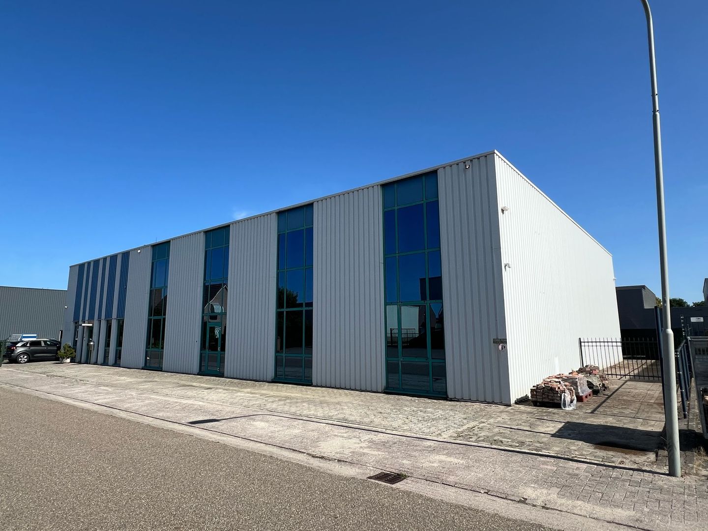 Bekijk foto 1 van Mercuriusweg 10