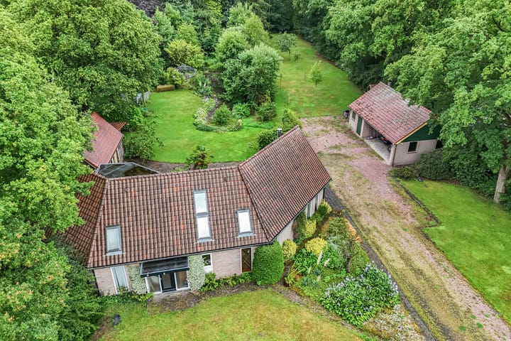 Photo 32 of Hoofdstraat West 74-A