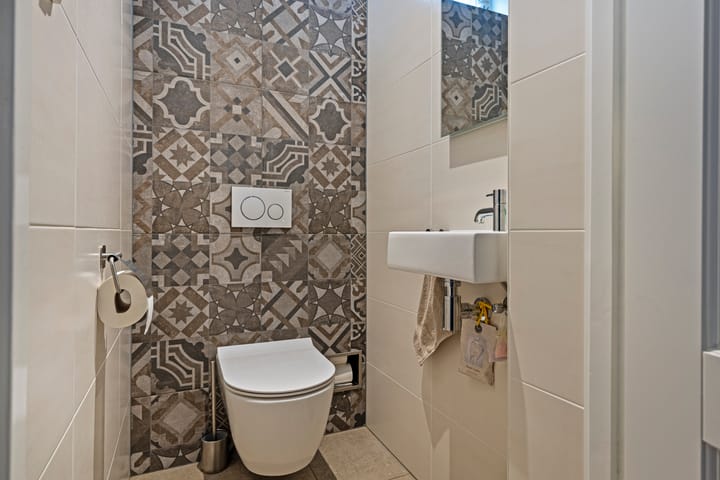 Foto 12 van Meeuwstraat 27