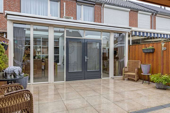 Foto 34 van Meeuwstraat 27