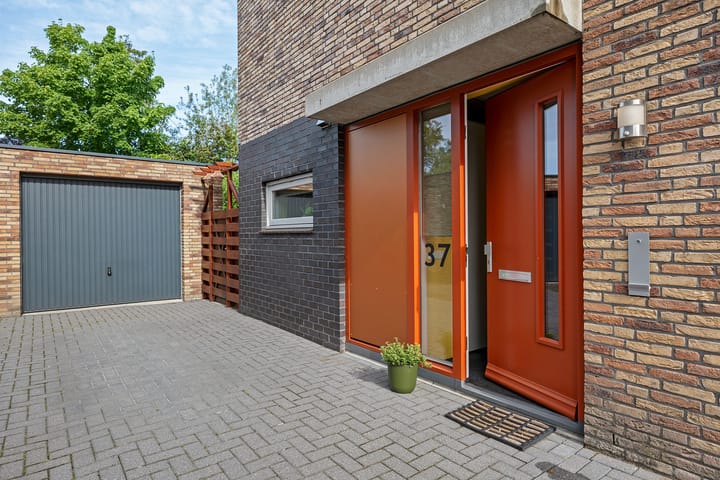 Foto 8 van Huygensstraat 37