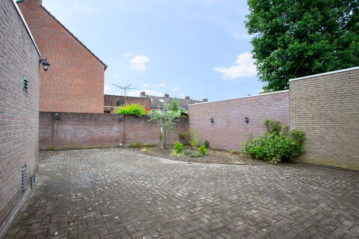 Foto 2 van Beemden 12