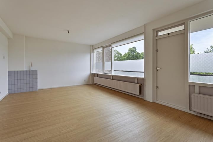 Photo 2 of Michiel de Ruyterweg 107-A