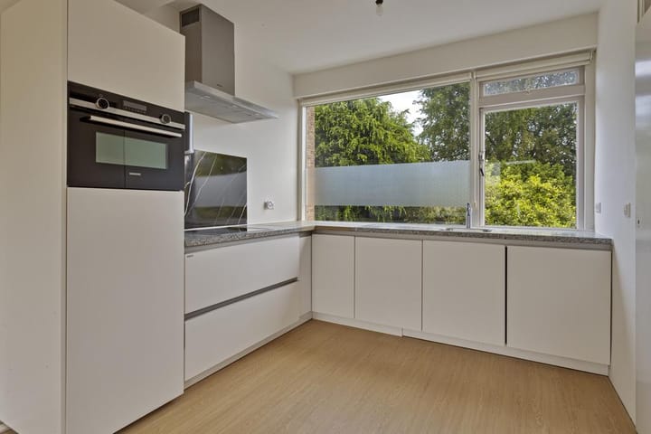 Photo 4 of Michiel de Ruyterweg 107-A