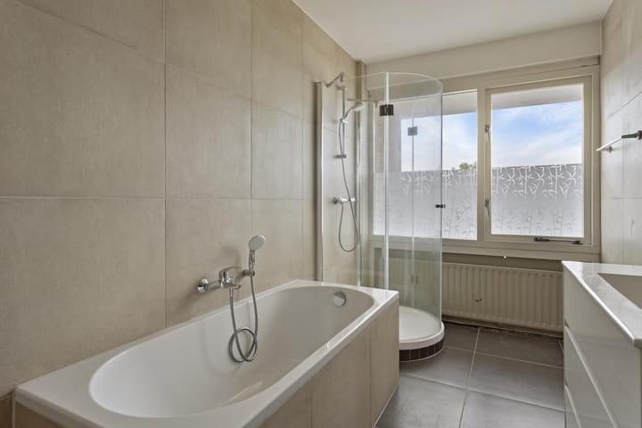 Photo 11 of Michiel de Ruyterweg 107-A