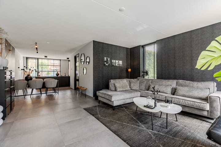 Foto 18 van Adriaan Prinslaan 12