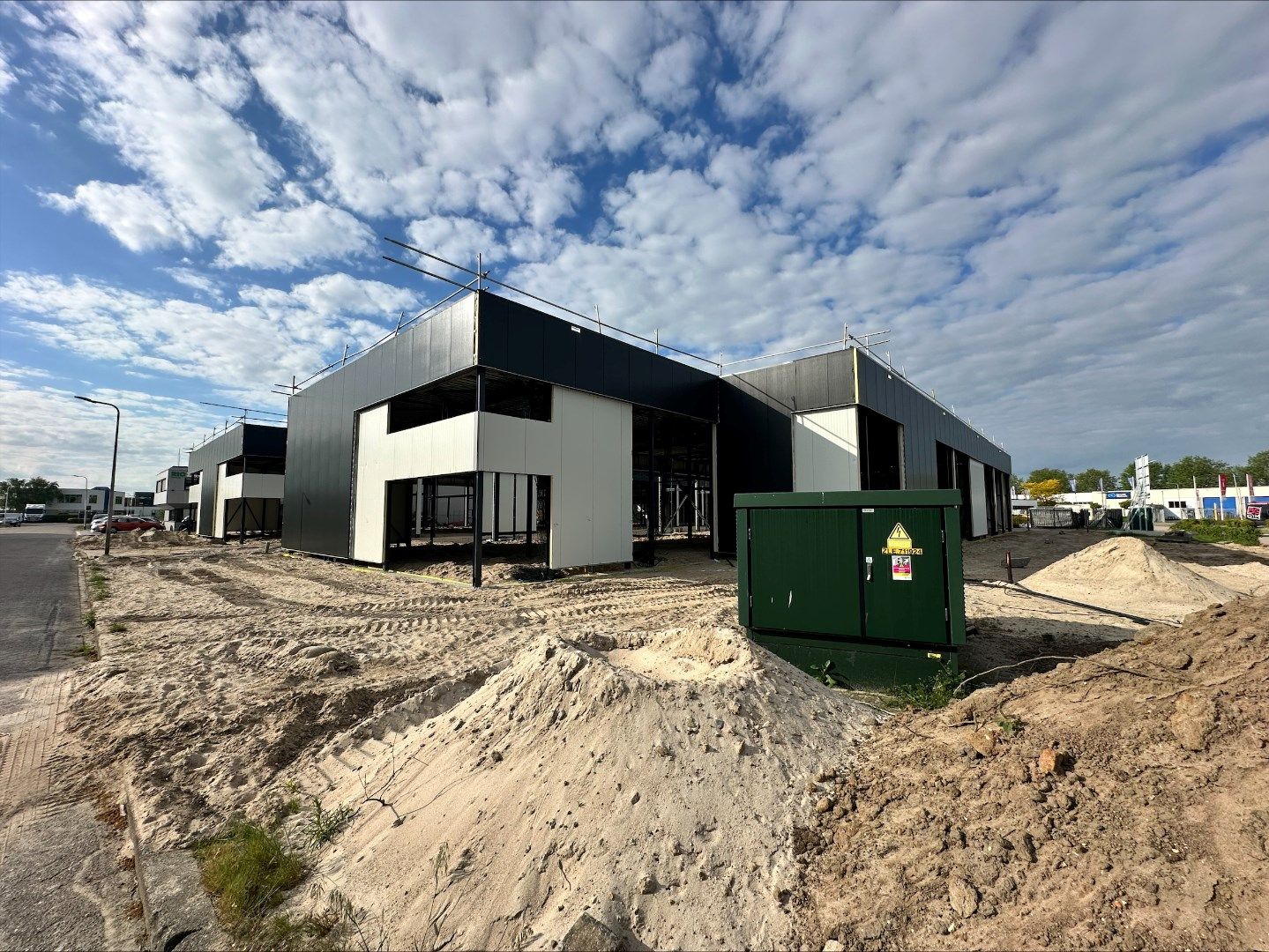 View photo 2 of Curieweg 16