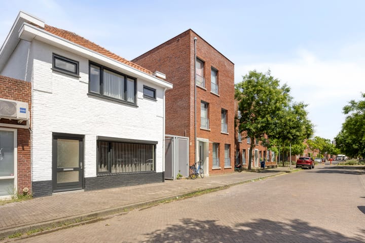 Foto 29 van Kalmoesstraat 132