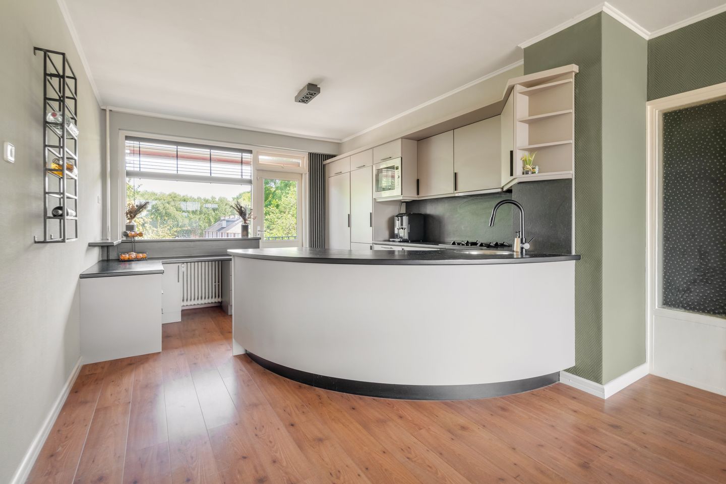 Foto 4 van Staringstraat 266