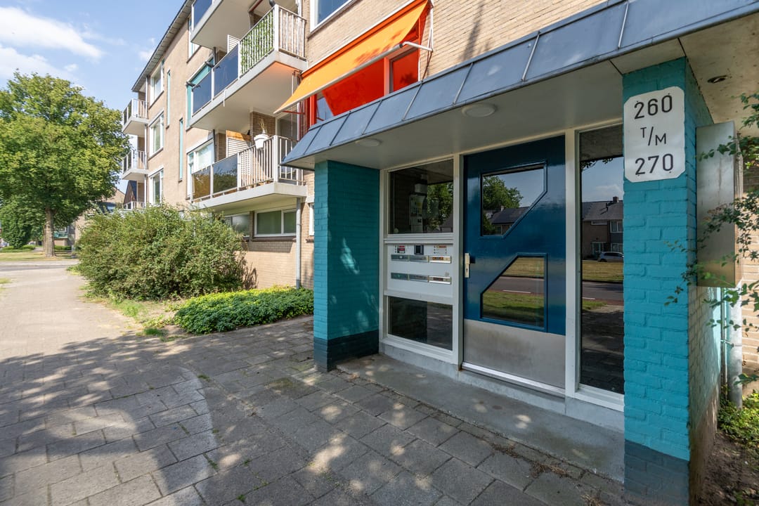 Foto 8 van Staringstraat 266