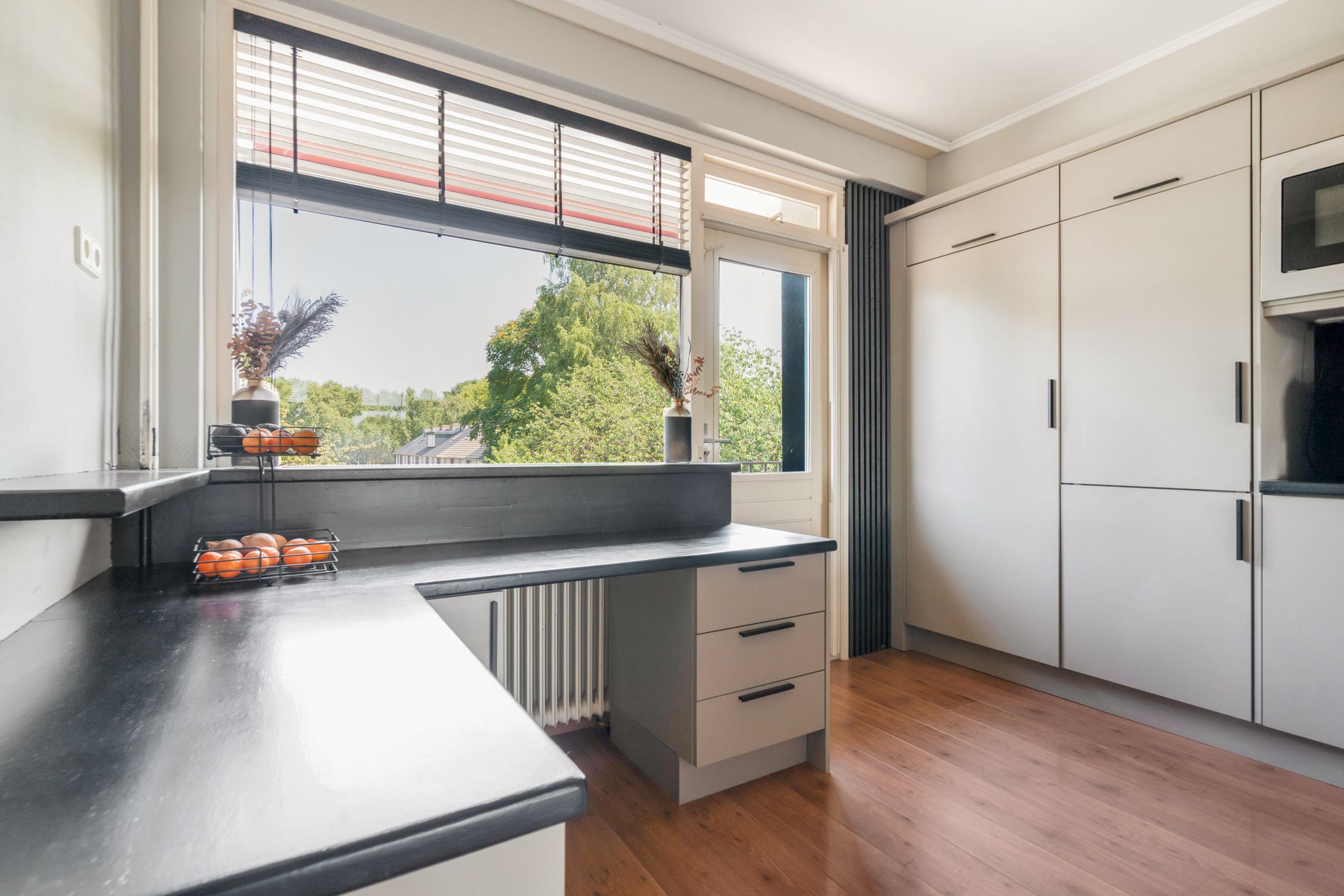 Foto 21 van Staringstraat 266