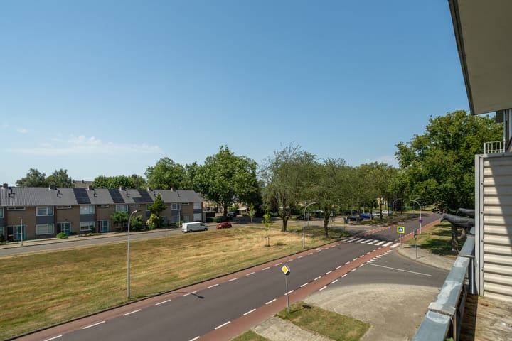 Foto 34 van Staringstraat 266