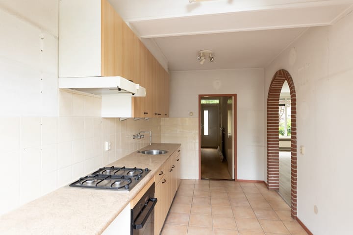 Photo 7 of Bronbeekstraat 55