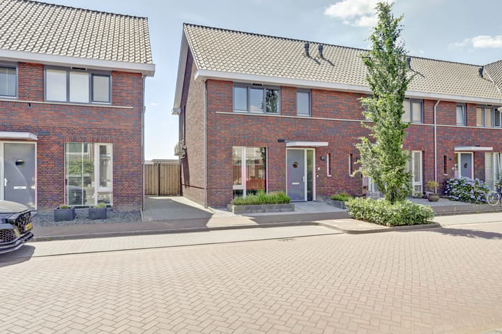 Foto 2 van Schoenmaker 7