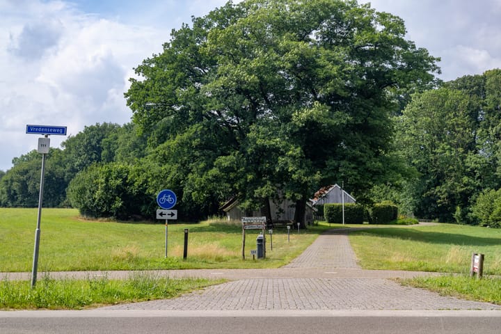 Foto 50 van Vredenseweg 111