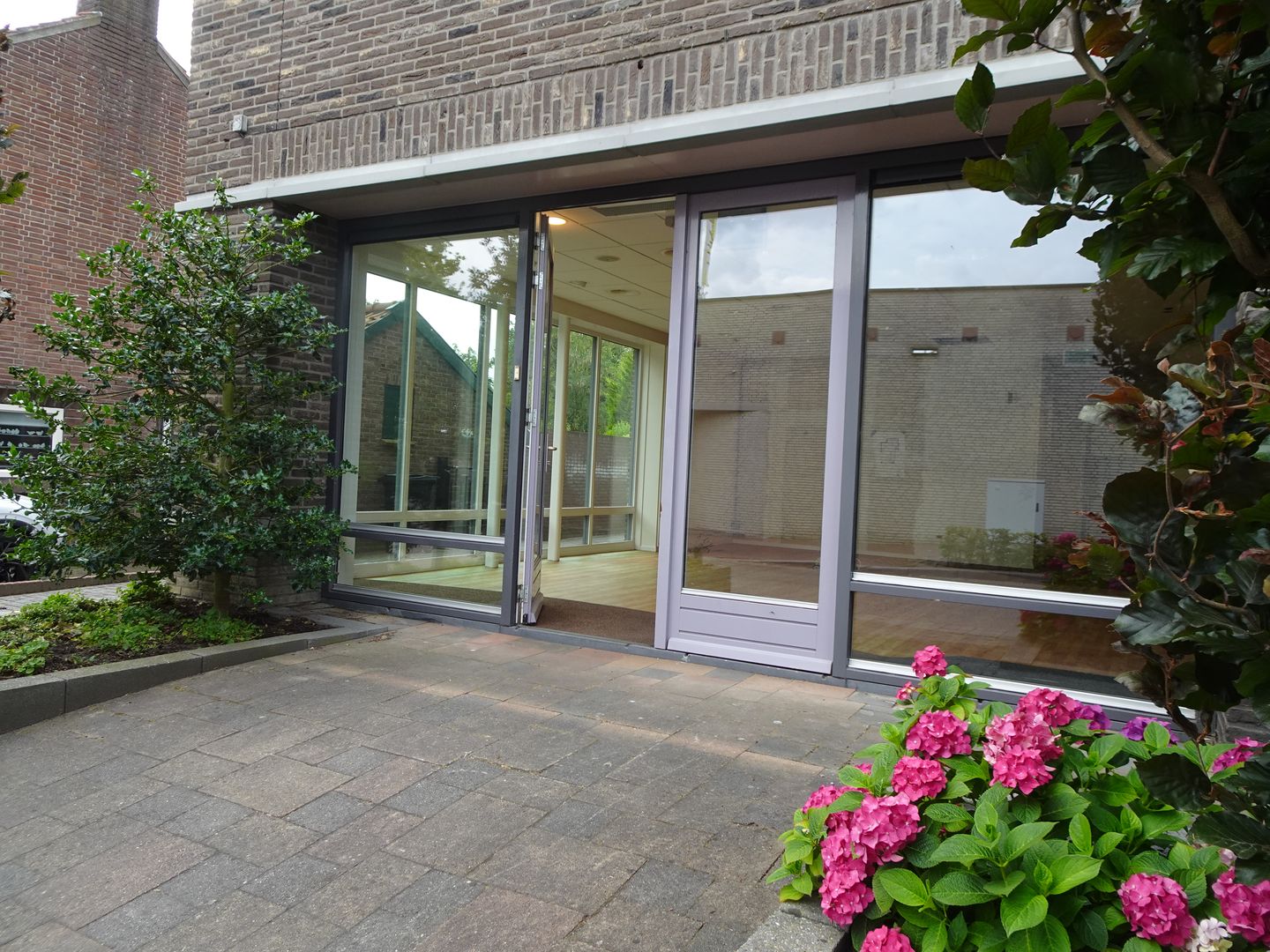 Bekijk foto 4 van Dr Poellstraat 2-c