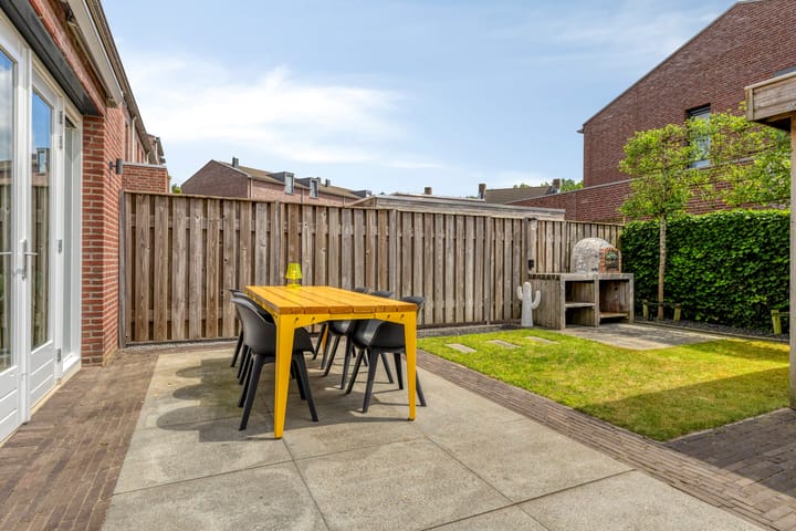 Foto 25 van Donkervoortseloop 18