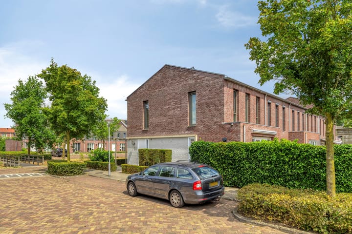 Foto 28 van Donkervoortseloop 18