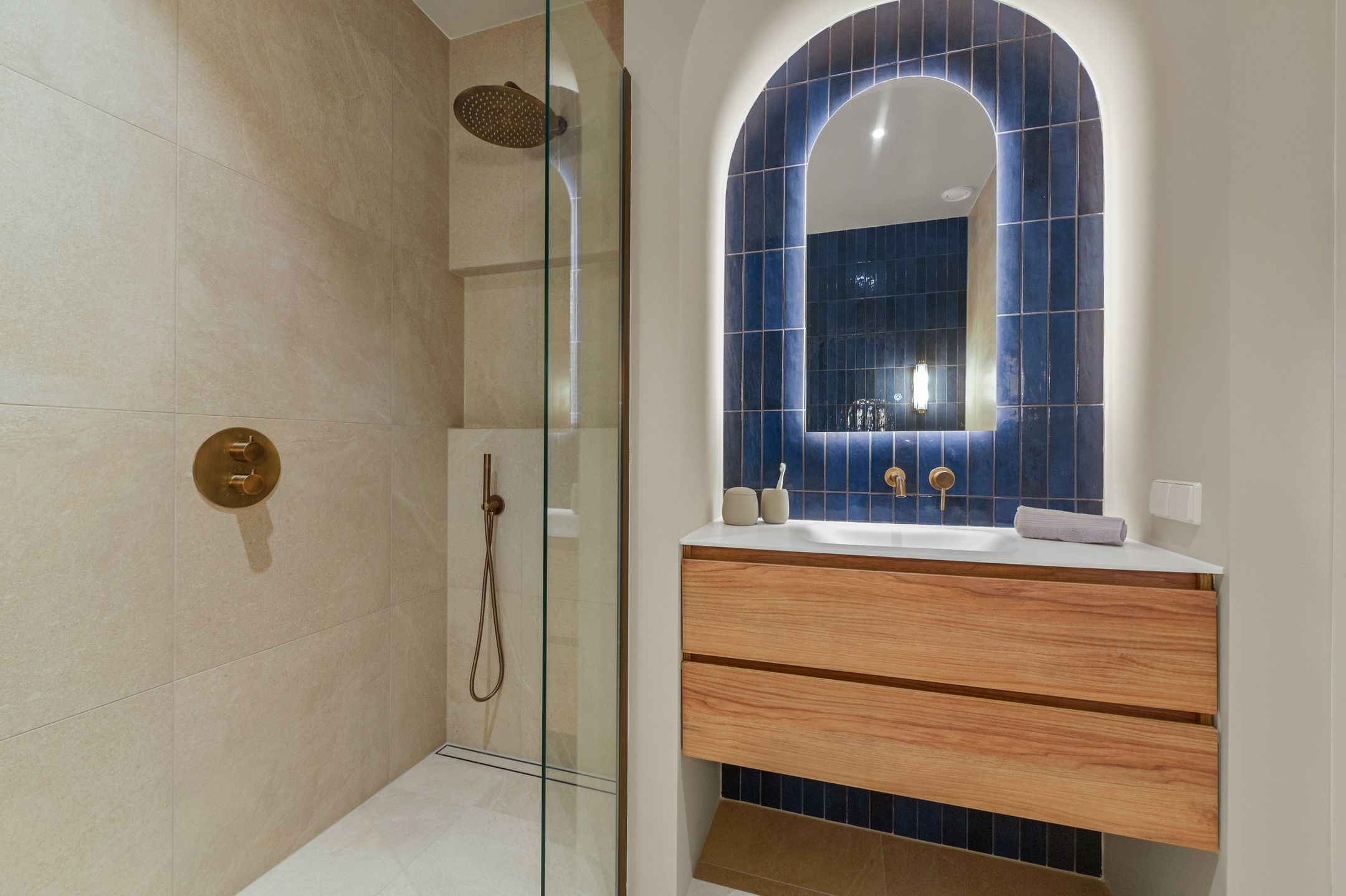 Foto 24 van Bospolderplein 6-B