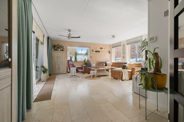 Foto 4 van Mediterraan 18