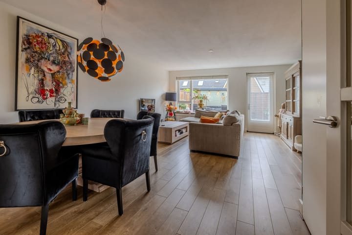 Foto 16 van Vivaldilaan 3