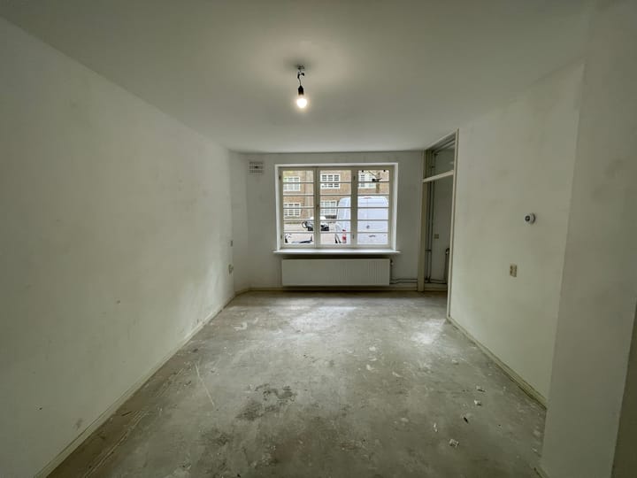 Photo 3 of Pieter Lodewijk Takstraat 20-A