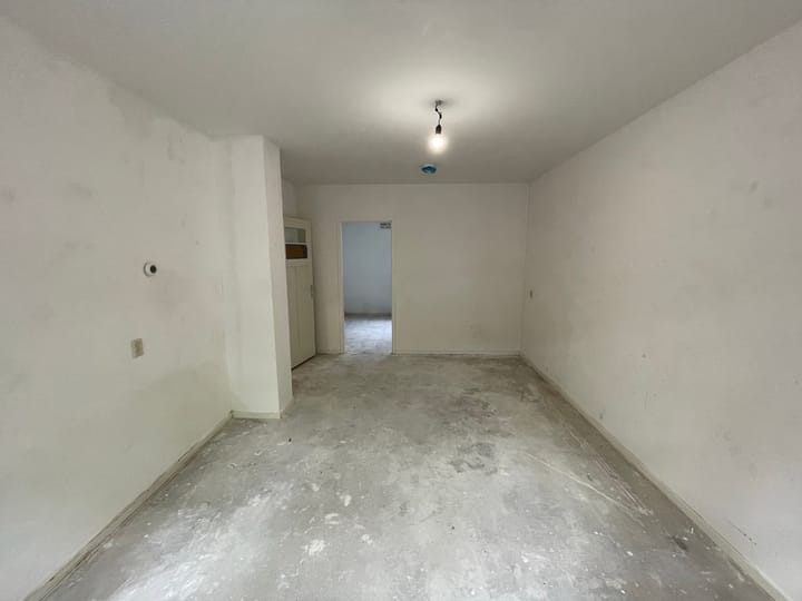 Photo 4 of Pieter Lodewijk Takstraat 20-A