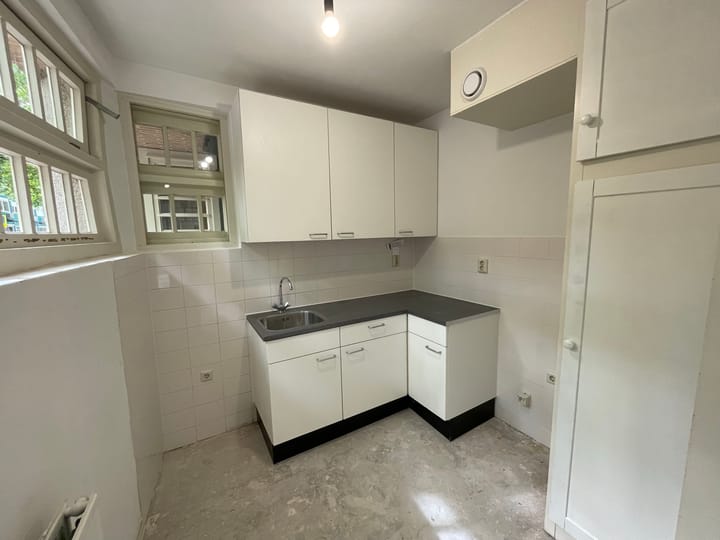 Photo 5 of Pieter Lodewijk Takstraat 20-A