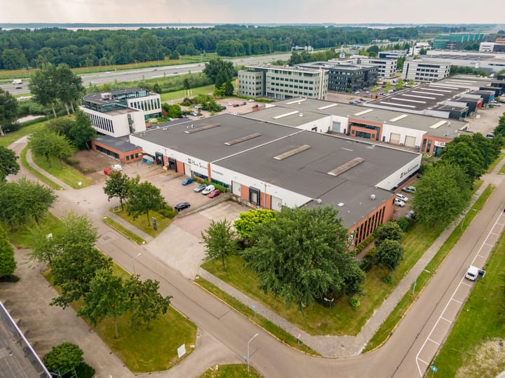 Versterkerstraat 4, Almere