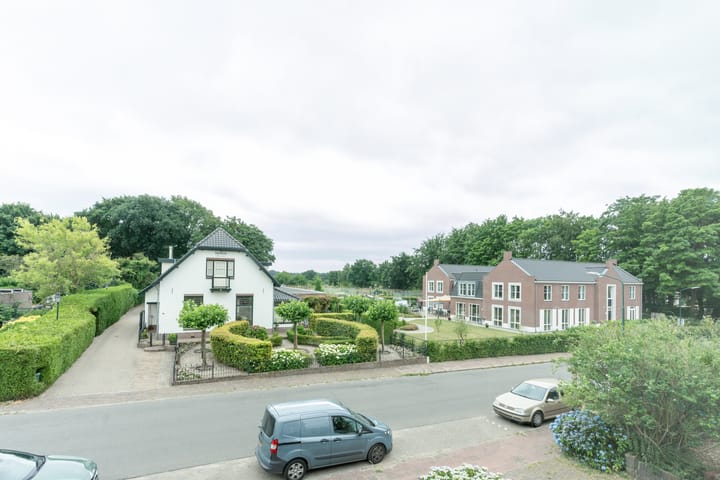 Foto 12 van Molenstraat 128