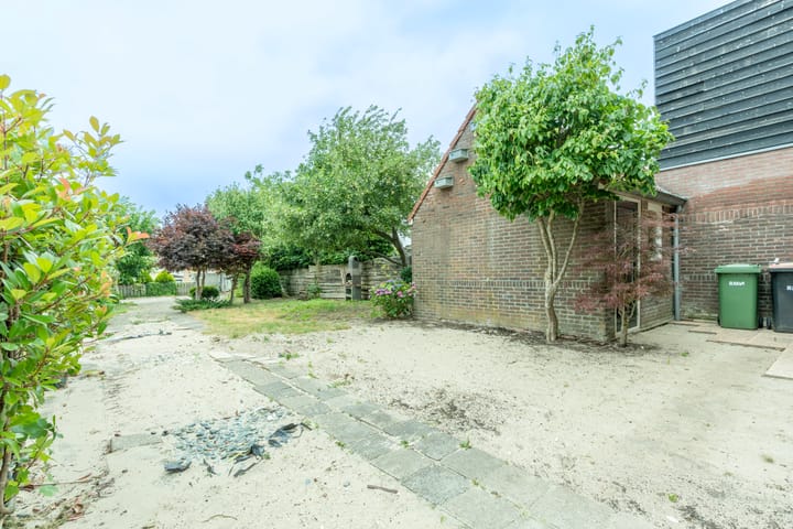 Foto 16 van Molenstraat 128