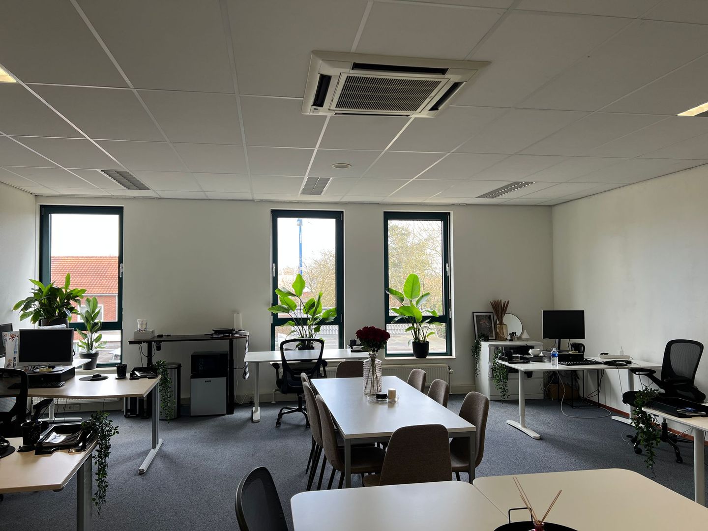 View photo 1 of Kerkplein 1