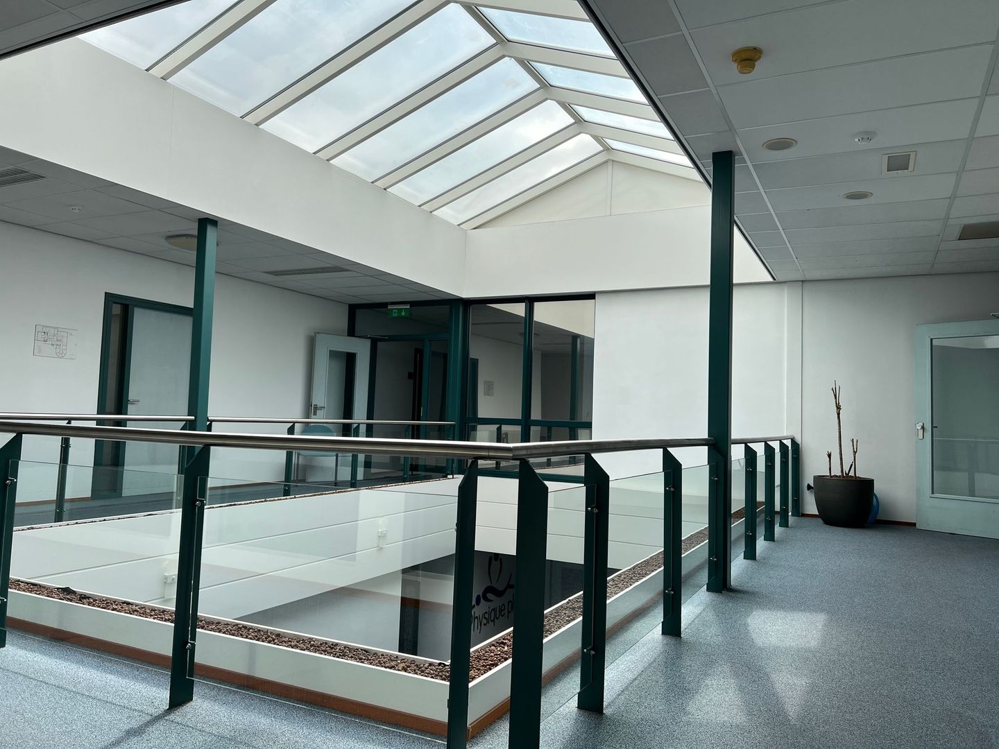 View photo 4 of Kerkplein 1