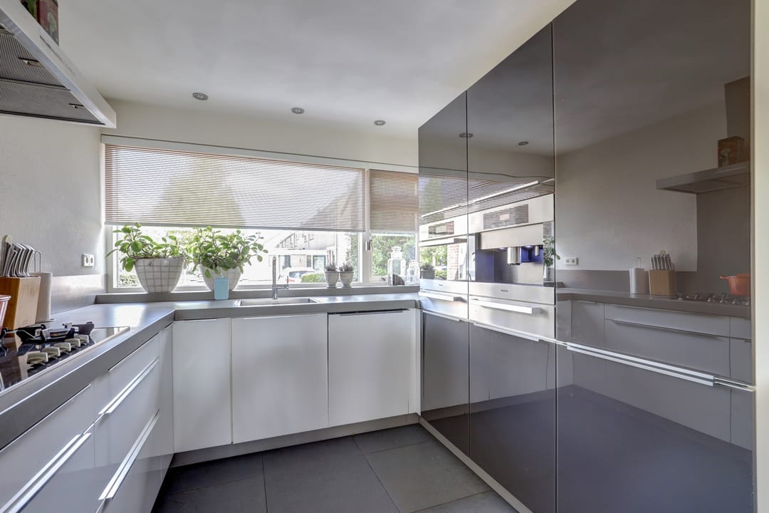 Photo 8 of Bovenkruier 106