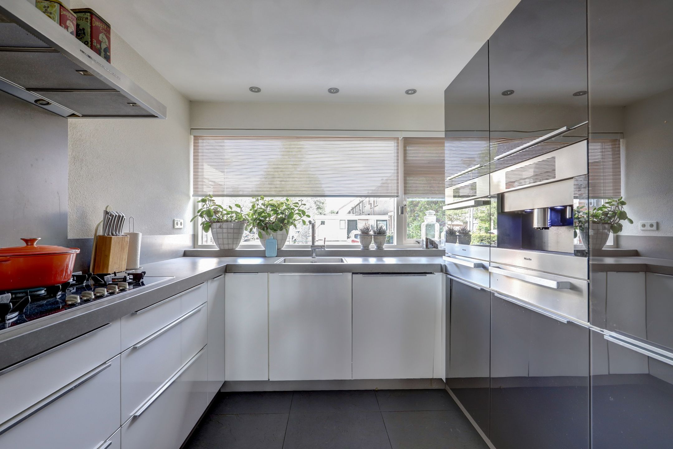 Photo 9 of Bovenkruier 106