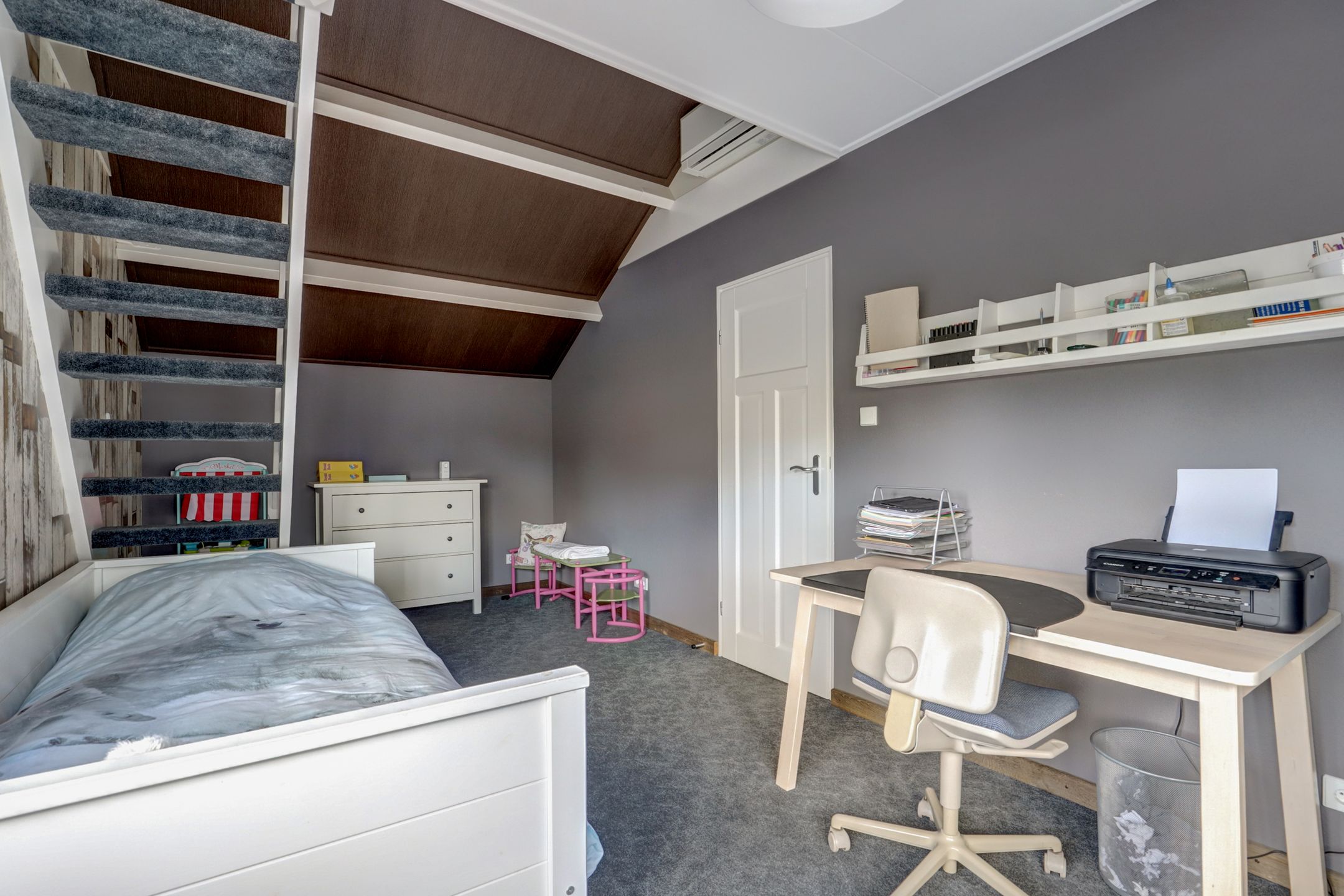 Photo 24 of Bovenkruier 106