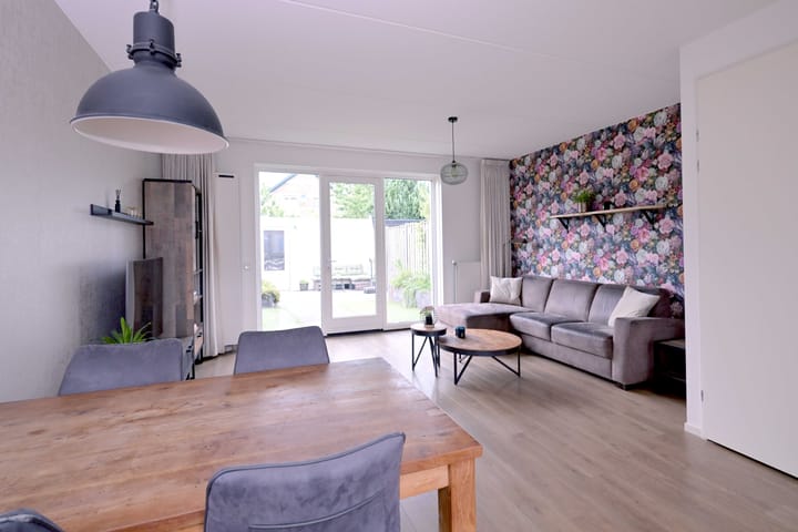 Photo 2 of Prinses Alexiahof 16