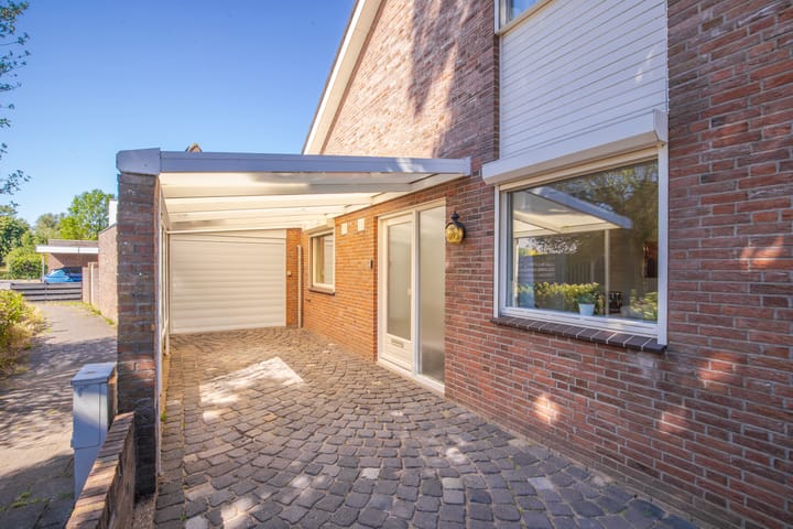 Foto 8 van Emmerik 70